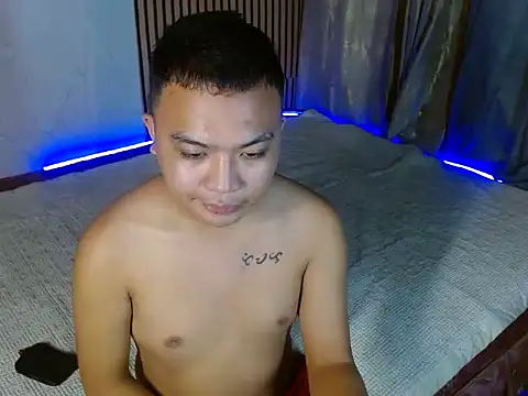 Snapshot of xsweetasian69x chatting on December 18, 3:55 pm xsweetasian69x online show from December 18, 3:55 pm