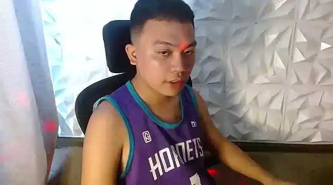 Snapshot of xsweetasian69x chatting on March 14, 7:04 am xsweetasian69x online show from March 14, 7:04 am