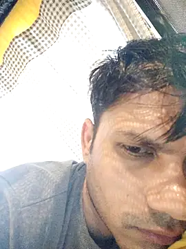 Snapshot of alex78265 chatting on May 15, 3:24 am alex78265 online show from May 15, 3:24 am