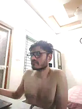 Snapshot of alex78265 chatting on June 4, 11:27 am alex78265 online show from June 4, 11:27 am