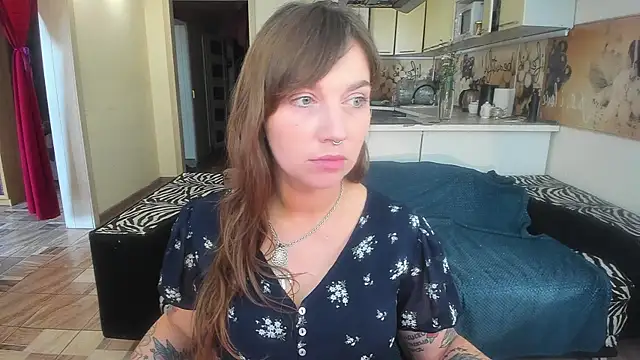 Snapshot of StacyTigerr chatting on July 9, 1:15 pm StacyTigerr online show from July 9, 1:15 pm