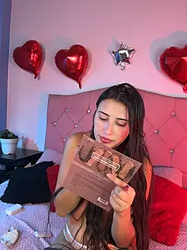 brenda moris01 online show from February 6, 10:13 pm