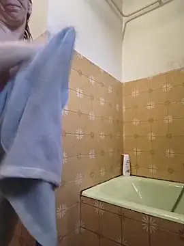 Dettybitch40 online show from April 5, 6:21 am