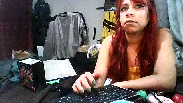 Shelzy420 online show from March 19, 4:05 am