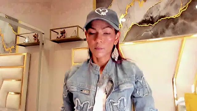 HannaPetit online show from February 1, 11:42 am