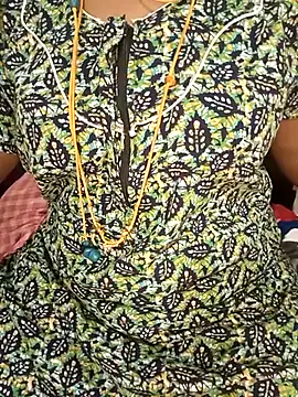 Snapshot of Tamil-hotwife chatting on February 3, 4:43 am Tamil-hotwife online show from February 3, 4:43 am