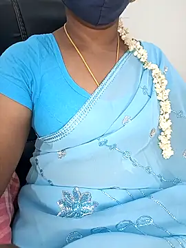 Snapshot of Tamil-hotwife chatting on February 13, 5:09 pm Tamil-hotwife online show from February 13, 5:09 pm