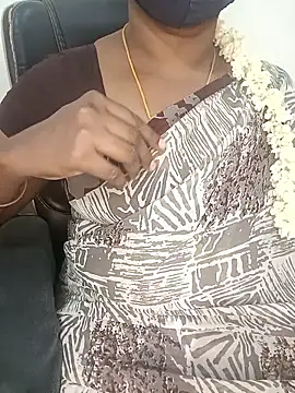 Snapshot of Tamil-hotwife chatting on February 17, 6:03 pm Tamil-hotwife online show from February 17, 6:03 pm