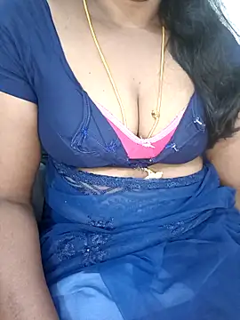 Snapshot of Tamil-hotwife chatting on February 25, 6:39 pm Tamil-hotwife online show from February 25, 6:39 pm