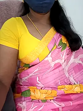 Snapshot of Tamil-hotwife chatting on February 27, 5:57 pm Tamil-hotwife online show from February 27, 5:57 pm