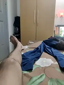 Snapshot of OutboundAbove chatting on March 18, 1:42 pm OutboundAbove online show from March 18, 1:42 pm