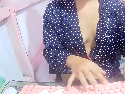 WildAss 18 online show from February 18, 11:08 pm