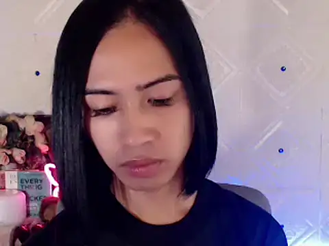 Snapshot of Lemonadexxx chatting on February 19, 12:33 pm Lemonadexxx online show from February 19, 12:33 pm