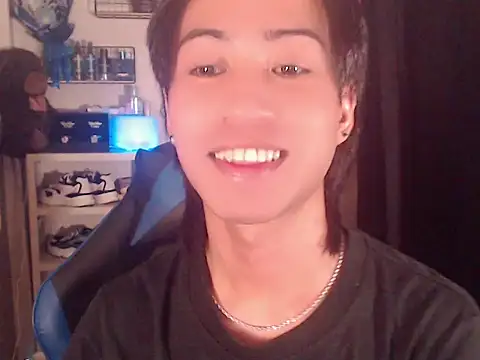 Snapshot of Lemonadexxx chatting on April 21, 2:23 pm Lemonadexxx online show from April 21, 2:23 pm