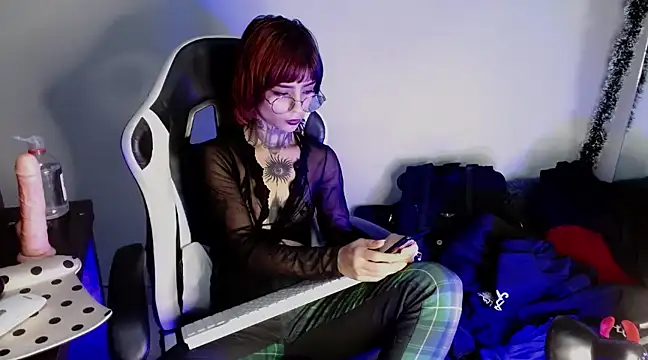 Snapshot of Ardat_Lili69 chatting on January 6, 4:34 pm Ardat Lili69 online show from January 6, 4:34 pm