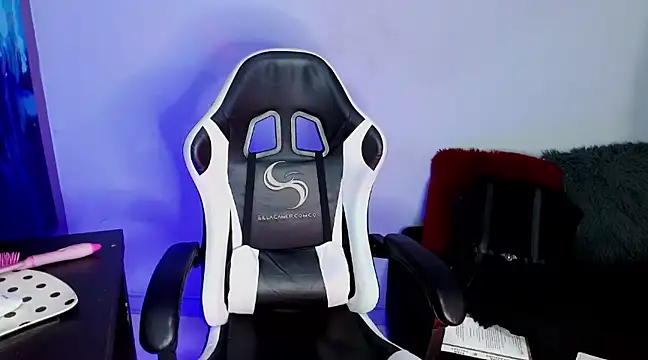 Snapshot of Ardat_Lili69 chatting on January 31, 1:34 pm Ardat Lili69 online show from January 31, 1:34 pm