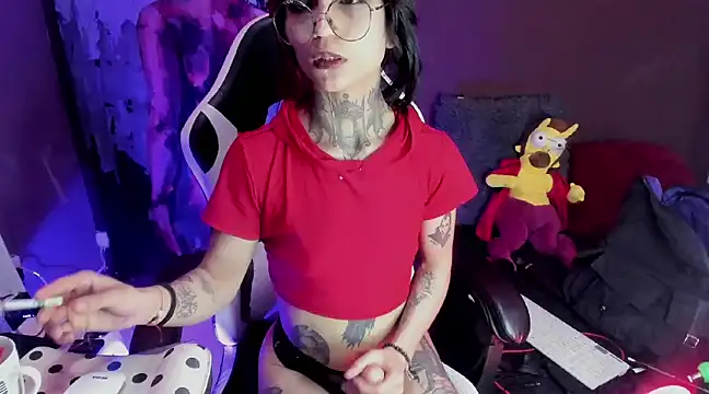 Snapshot of Ardat_Lili69 chatting on March 6, 7:32 pm Ardat Lili69 online show from March 6, 7:32 pm