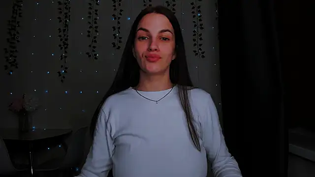 KarlaSim online show from February 3, 3:06 pm