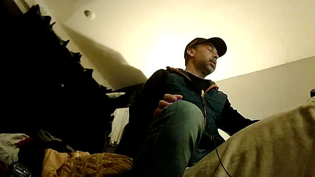 Wolfeman74 online show from February 17, 5:52 pm