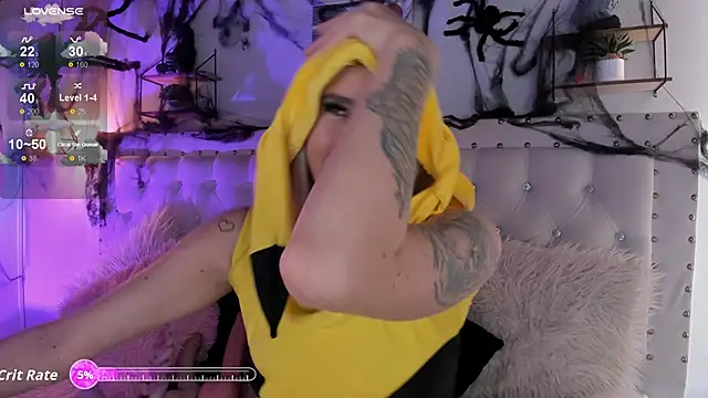 Atenea Klett  online show from October 29, 2:19 pm