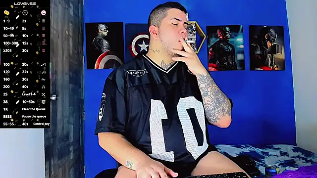 Thomas chubbyxhot online show from March 15, 9:15 am