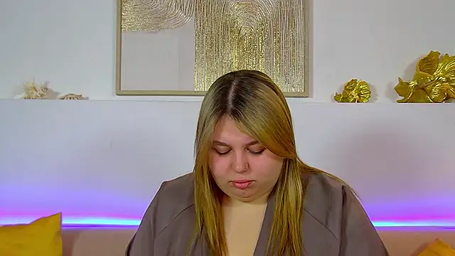 LillianKim online show from February 2, 6:17 pm