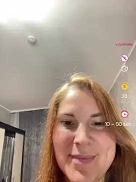 Snapshot of Ellis_Foxy chatting on July 3, 8:26 pm Ellis Foxy online show from July 3, 8:26 pm
