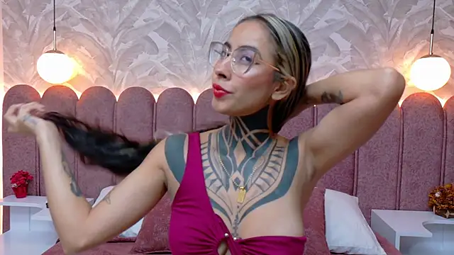 NicoleBlum online show from January 27, 6:41 pm