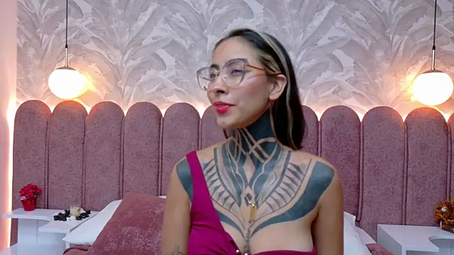 NicoleBlum online show from January 27, 9:44 pm