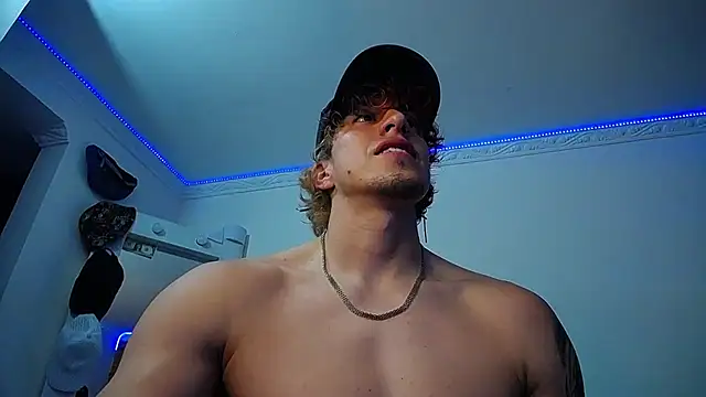 strongboy  online show from March 14, 5:05 am