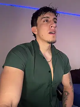 strongboy  online show from February 13, 6:48 pm