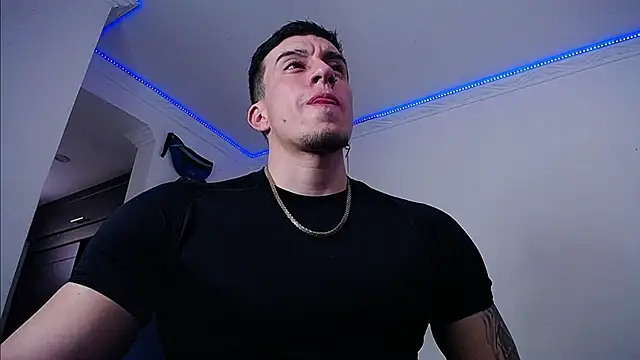 strongboy  online show from March 21, 7:28 pm