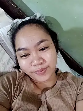 Snapshot of Hotbaby_1523 chatting on October 20, 11:38 pm Hotbaby 1523 online show from October 20, 11:38 pm