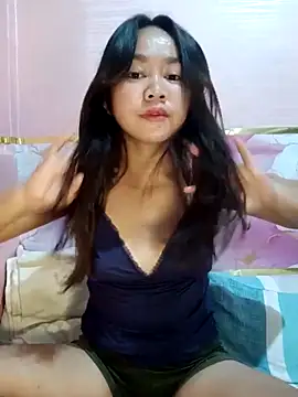 Snapshot of Hotbaby_1523 chatting on April 17, 1:47 pm Hotbaby 1523 online show from April 17, 1:47 pm