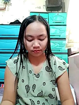 Snapshot of Hotbaby_1523 chatting on April 21, 12:34 am Hotbaby 1523 online show from April 21, 12:34 am