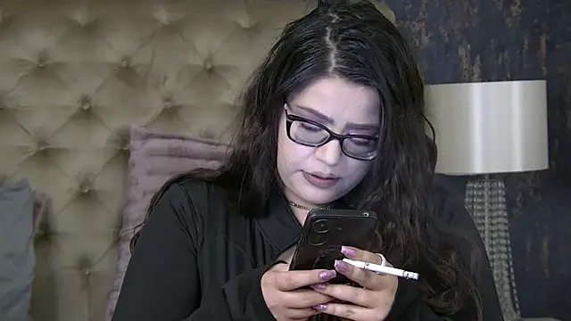 Snapshot of AriaRussell chatting on May 3, 8:15 pm AriaRussell online show from May 3, 8:15 pm