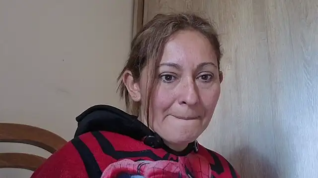 maya hottt online show from November 22, 5:45 pm