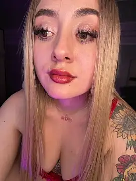 Sam Thompsoon  online show from April 11, 2:27 am