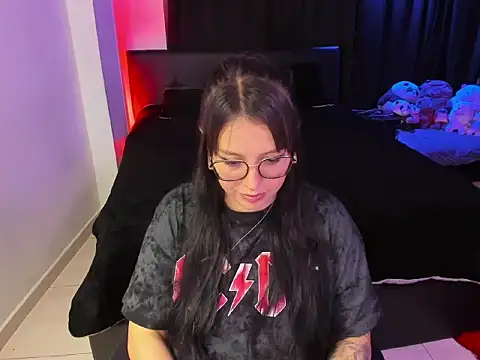 Snapshot of lia_minami chatting on May 4, 4:08 am lia minami online show from May 4, 4:08 am