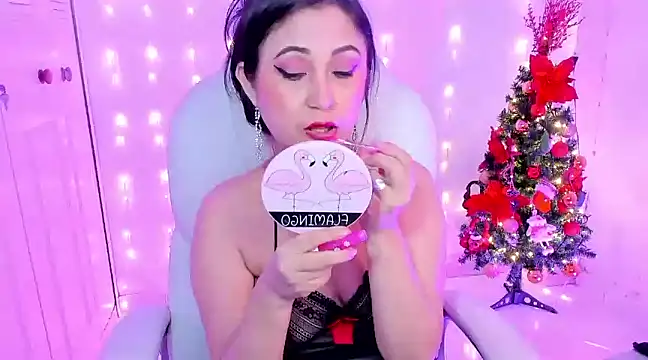 danielahot66 online show from December 7, 9:50 am