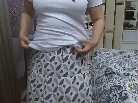 Snapshot of Lovelywife786 chatting on June 21, 10:56 pm Lovelywife786 online show from June 21, 10:56 pm