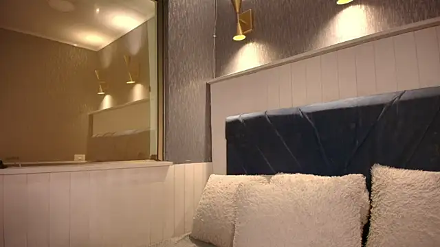 EmilyQueen3x online show from March 2, 2:13 pm