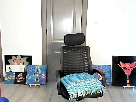  Hello Titty  online show from April 12, 5:34 am