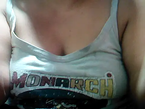 Snapshot of Sexyhorney4u chatting on June 25, 6:07 am Sexyhorney4u online show from June 25, 6:07 am