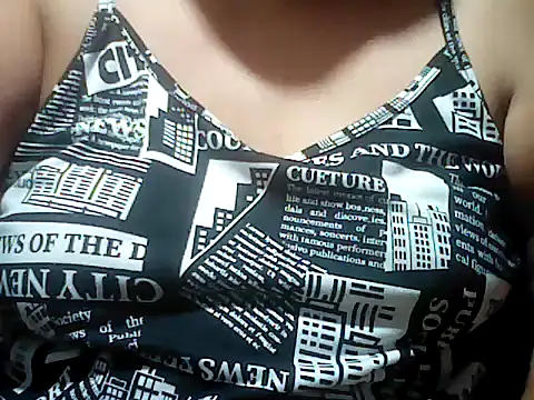 Snapshot of Sexyhorney4u chatting on June 29, 10:21 pm Sexyhorney4u online show from June 29, 10:21 pm