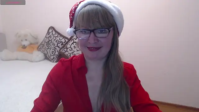 MargotLot online show from December 18, 11:34 am