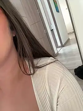 Snapshot of anli5 chatting on December 16, 7:10 pm anli5 online show from December 16, 7:10 pm