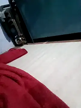 Snapshot of Sinewsex_pussylove chatting on February 18, 7:54 pm Sinewsex pussylove online show from February 18, 7:54 pm