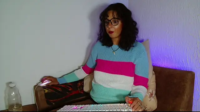 myamillor online show from March 30, 9:16 pm