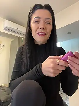 denise k online show from February 12, 12:44 pm